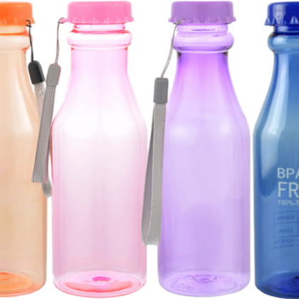 Trendige Trinkflasche klar - türkis